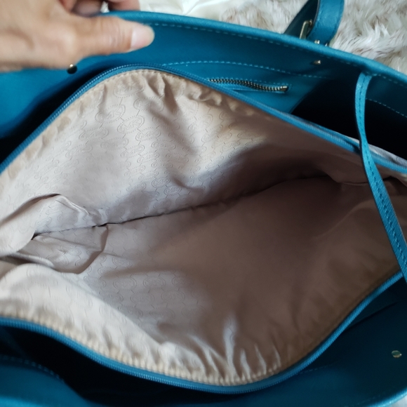 Handbag - Picture 6 of 6